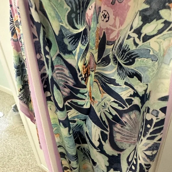 Chico’s Medallion Poncho Kaftan Popover Pastels Pink Blue Size-Large/X-Large - Picture 5 of 5